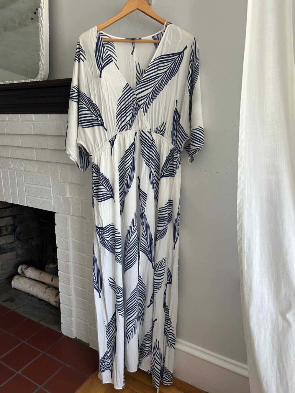 Lulus Blue and White Floral Maxi Dress Size XL